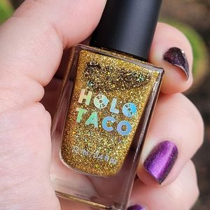 H💿L💿 TACO Gold Play Button